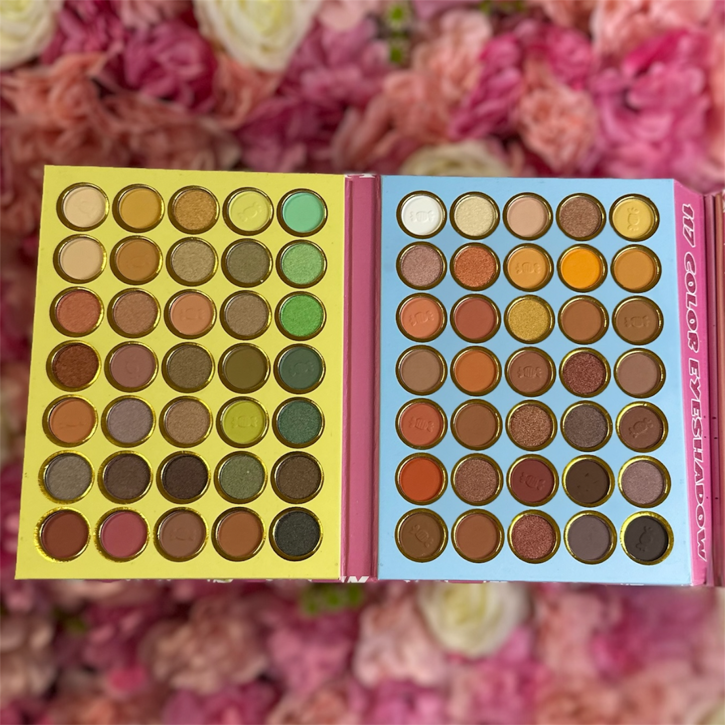 Hello Kitty Eyeshadow Palette Book