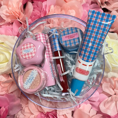 Merry Christmas | Kevin & Coco