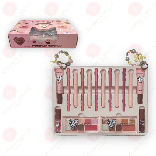 Love is in the air Makeup set